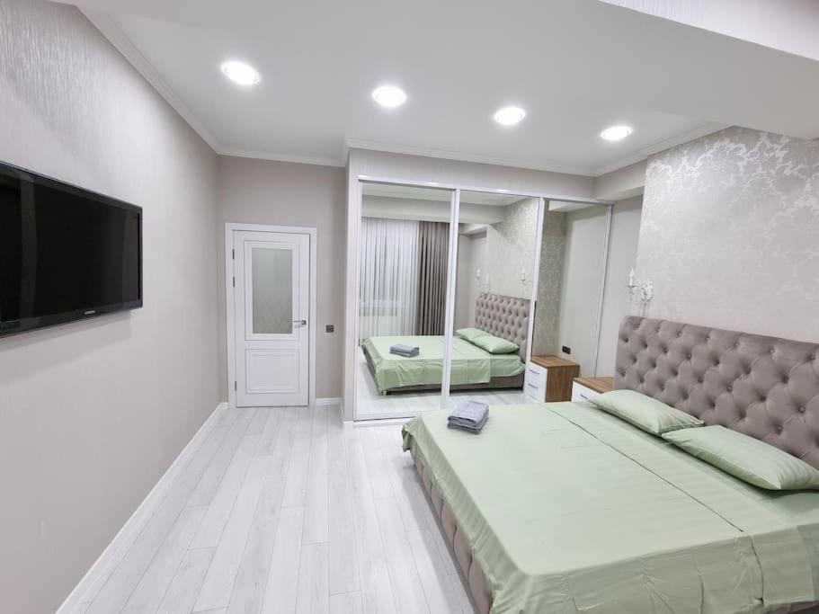 Grand Excelent New Ultra Central Apartments Chisinau Exterior foto