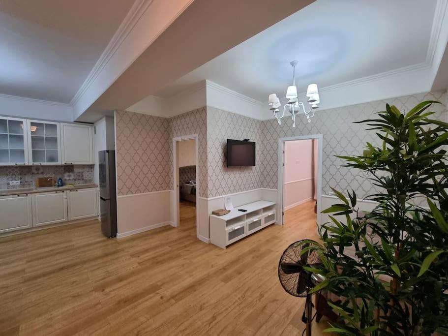 Grand Excelent New Ultra Central Apartments Chisinau Exterior foto