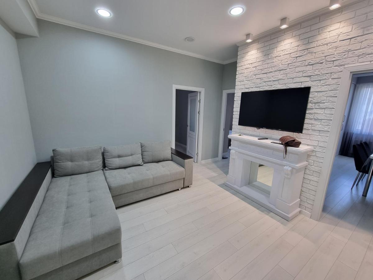 Grand Excelent New Ultra Central Apartments Chisinau Exterior foto