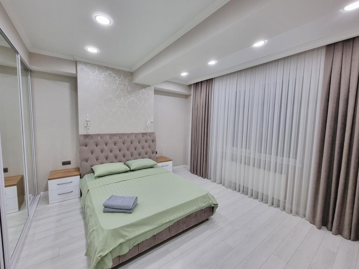 Grand Excelent New Ultra Central Apartments Chisinau Exterior foto